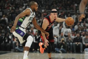 关于蒂姆关键节点势不可挡，G2带队取胜！的信息