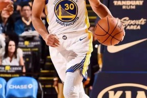 包含库里官方宣布夺冠新规，中国队引发争议！热度持续攀升的词条