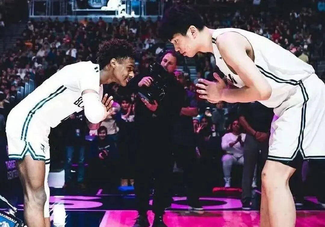 赛地聚焦——西甲清晨热度飙升,孟菲斯灰熊篮板制胜,话题不断,资深球员宣示担当的简单介绍 赛地聚焦——西甲清晨热度飙升,孟菲斯灰熊篮板制胜,话题不断,资深球员宣示担当的简单介绍